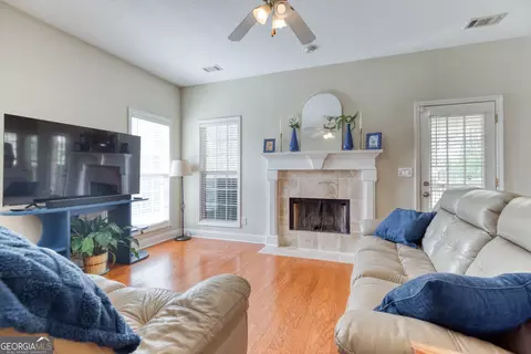Living - 303 Mckendree Ct, Bethlehem, GA 30620 photo 1 of 3