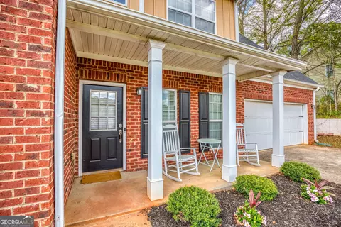 Exterior - 303 Mckendree Ct, Bethlehem, GA 30620 photo 7 of 11