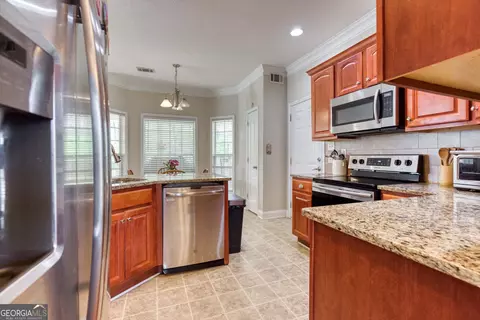 Kitchen - 303 Mckendree Ct, Bethlehem, GA 30620 photo 6 of 6