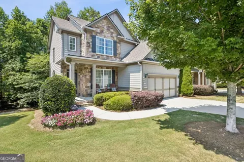 6904 Big Sky Dr, Flowery Branch, GA 30542