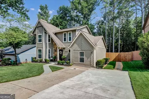 5086 N Woodbridge Trl, Stone Mountain, GA 30088