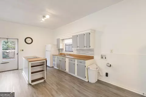 Kitchen - 444 Covered Bridge Rd, Covington, GA 30016 photo 5 of 7