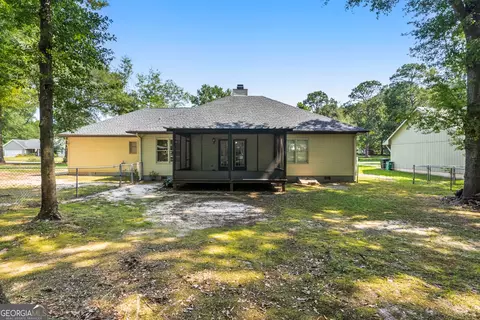 Exterior - 107 Shane Cir, Perry, GA 31069 photo 6 of 8