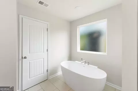 Entry Way - 300 Hudson Ct, Jackson, GA 30233 photo 2 of 4