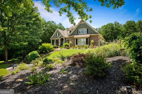Exterior - 2469 St Martin Way, Monroe, GA 30656 photo 3 of 17