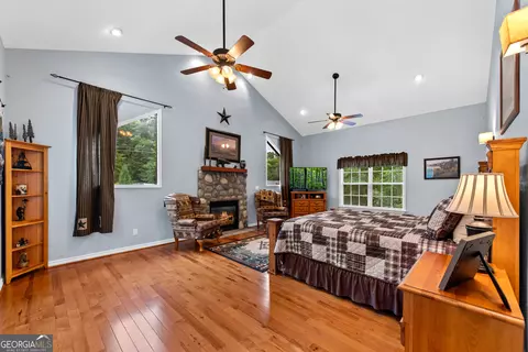 Bedroom - 414 Mulkey Dr, Murphy, NC 28906 photo 4 of 9