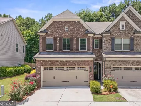472 Braemore Mill Dr, Lawrenceville, GA 30044