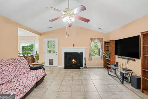 Living - 90 Dailey Walk, Mcdonough, GA 30253 photo 1 of 2