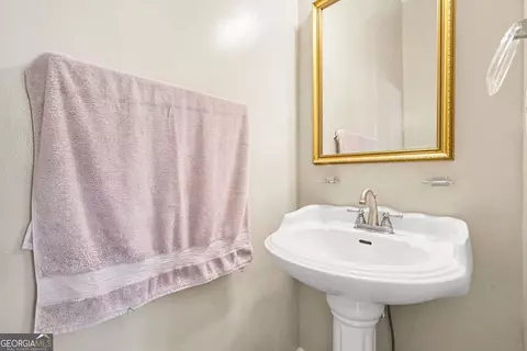 Bath - 90 Dailey Walk, Mcdonough, GA 30253 photo 1 of 4