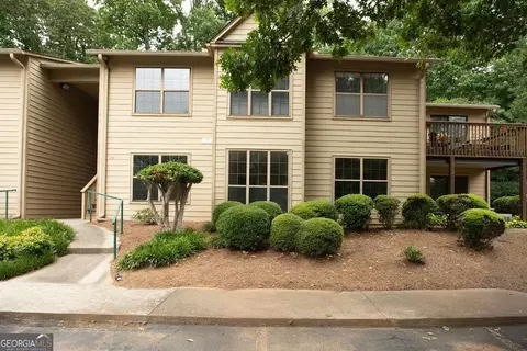 2235 Old Hamilton Pl, Gainesville, GA 30507