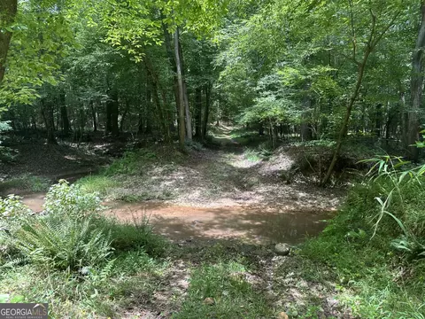360 Happy Hollow Rd, Comer, GA 30629 photo 4