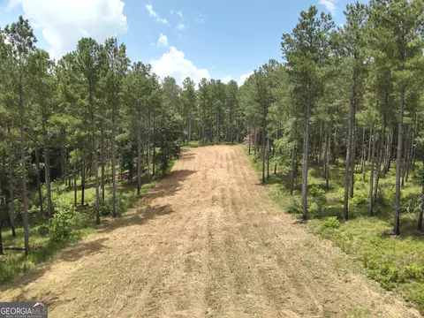 360 Happy Hollow Rd, Comer, GA 30629 photo 2