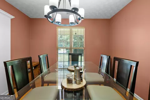 Dining - 333 Cascade Ct, Hampton, GA 30228 photo 2 of 3