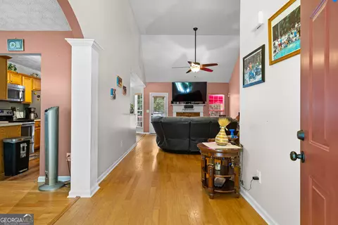 Entry Way - 333 Cascade Ct, Hampton, GA 30228 photo 2 of 5