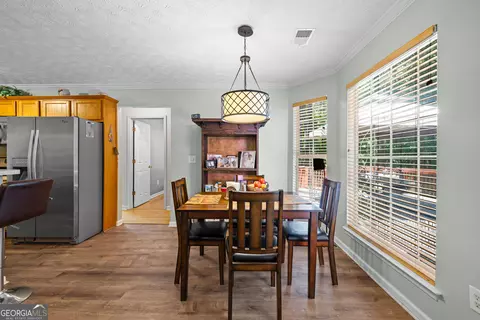 Dining - 333 Cascade Ct, Hampton, GA 30228 photo 3 of 3