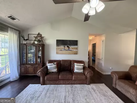 425 Hampton Green Dr, Lagrange, GA 30240 photo 9