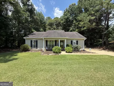 425 Hampton Green Dr, Lagrange, GA 30240 photo 4