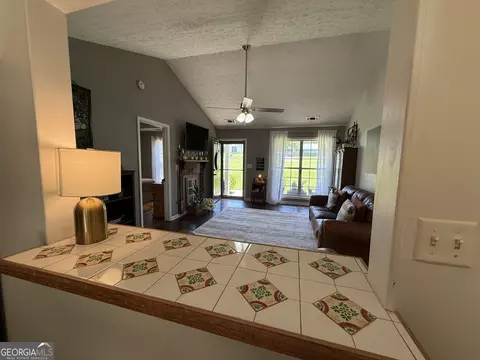 425 Hampton Green Dr, Lagrange, GA 30240 photo 13