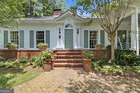 211 Freyer Dr NE, Marietta, GA 30060