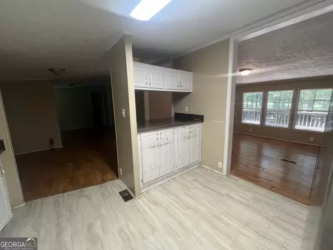 Entry Way - 627 Sanders Rd, Hull, GA 30646 photo 2 of 2