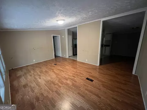 Living - 627 Sanders Rd, Hull, GA 30646 photo 10 of 10