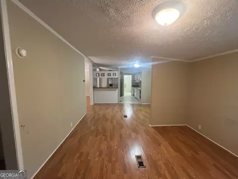 Living - 627 Sanders Rd, Hull, GA 30646 photo 4 of 10