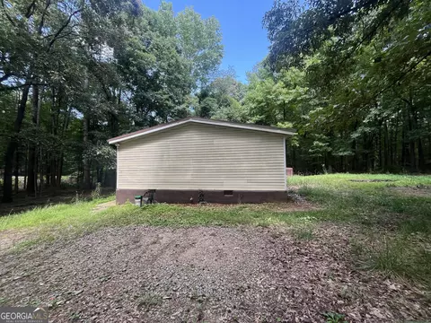 Exterior - 627 Sanders Rd, Hull, GA 30646 photo 6 of 8