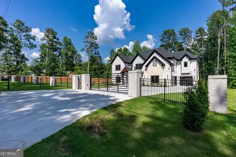 1613 Azalea Dr, Lawrenceville, GA 30043