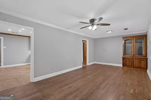Living - 150 Glenda Dr, Lagrange, GA 30241 photo 1 of 2
