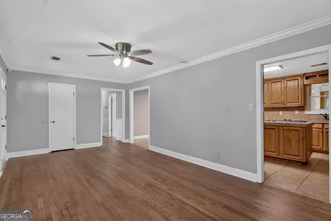 Living - 150 Glenda Dr, Lagrange, GA 30241 photo 2 of 2