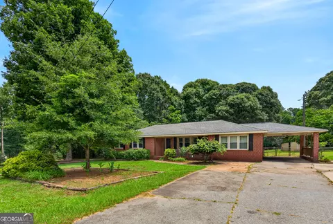 Exterior - 150 Glenda Dr, Lagrange, GA 30241 photo 3 of 7