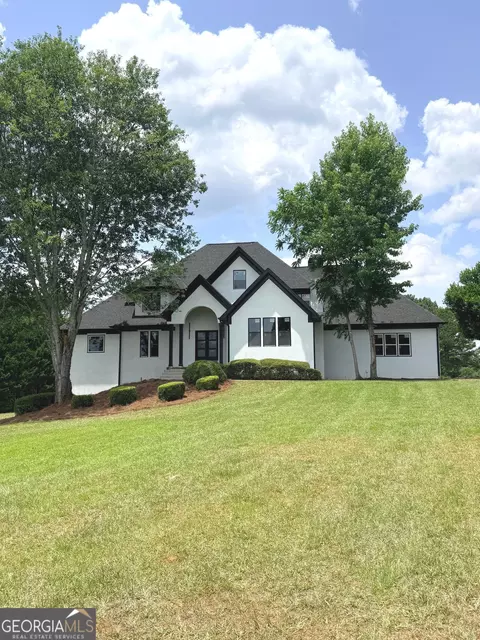 145 Windy Ridge Ct, Fayetteville, GA 30214