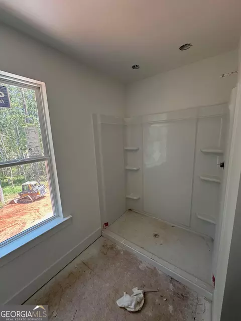 Bath - 591 Buster Brown Rd, Jackson, GA 30233 photo 4 of 4