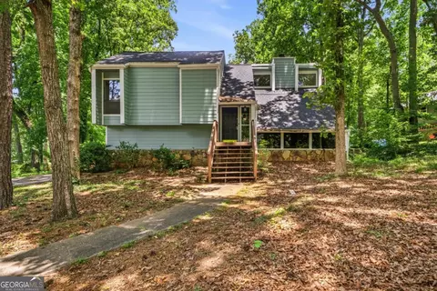 1951 Kinridge Rd, Marietta, GA 30062