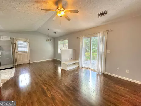 109 Ridgefield Dr, Lagrange, GA 30241 photo 4