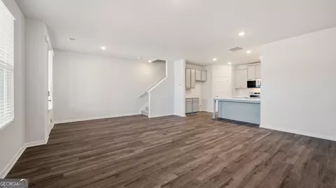 Living - 455 Tate St, Monroe, GA 30655 photo 3 of 6