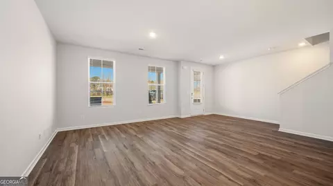Living - 455 Tate St, Monroe, GA 30655 photo 5 of 6