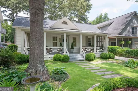 1657 Laurel Ave NW, Atlanta, GA 30318