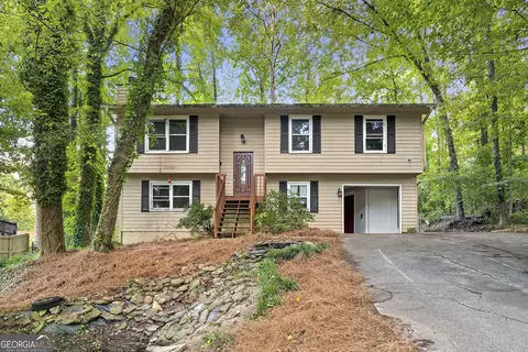 571 Tate Creek Ct NW, Acworth, GA 30102