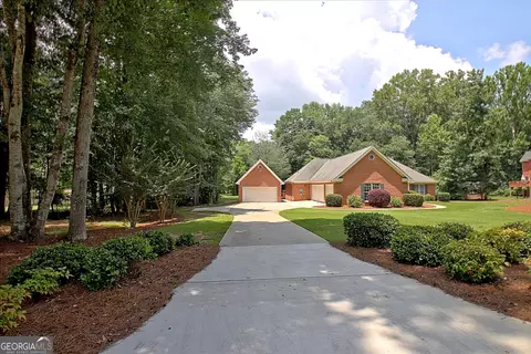 135 Pendleton Trl, Tyrone, GA 30290 photo 1