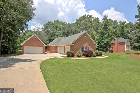 135 Pendleton Trl, Tyrone, GA 30290 photo 4
