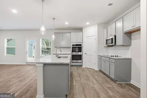 Kitchen - 355 Jarrett St, Fairburn, GA 30213 photo 1 of 1