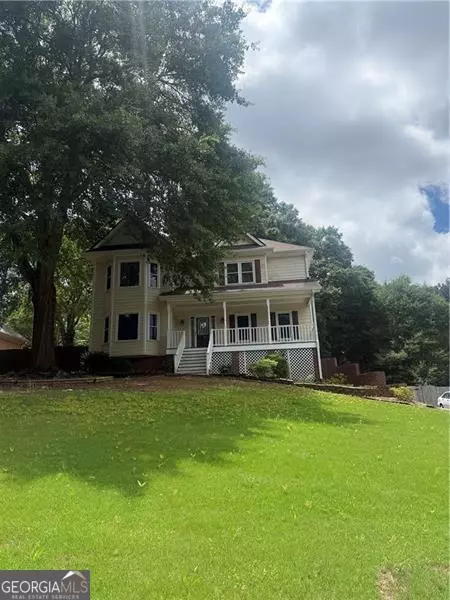 2031 Lakewood Cir, Grayson, GA 30017