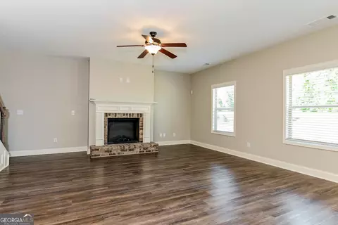 Living - 2131 Bridgewater Pass, Hampton, GA 30228 photo 1 of 3