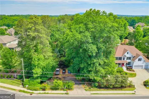 3127 Post Oak Tritt Rd, Marietta, GA 30062