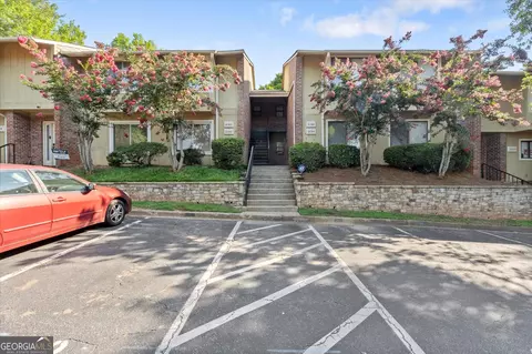 2192 Palmyra Dr SE, Marietta, GA 30062