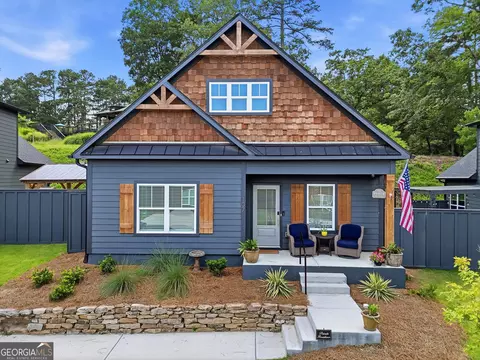 107 Red Cloud Walk, Waleska, GA 30183