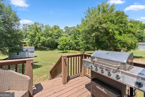Exterior - 48 Chestnut St, Commerce, GA 30529 photo 7 of 13