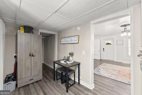 Entry Way - 48 Chestnut St, Commerce, GA 30529 photo 3 of 3