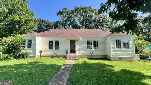 1241 Lyle, East Point, GA 30344